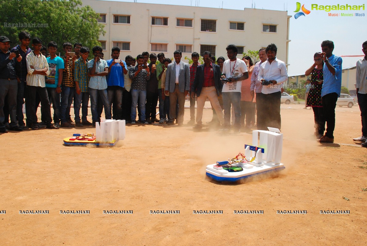 St. Peters Engineering Students Create flying Robo Bird 'Ornithopter'