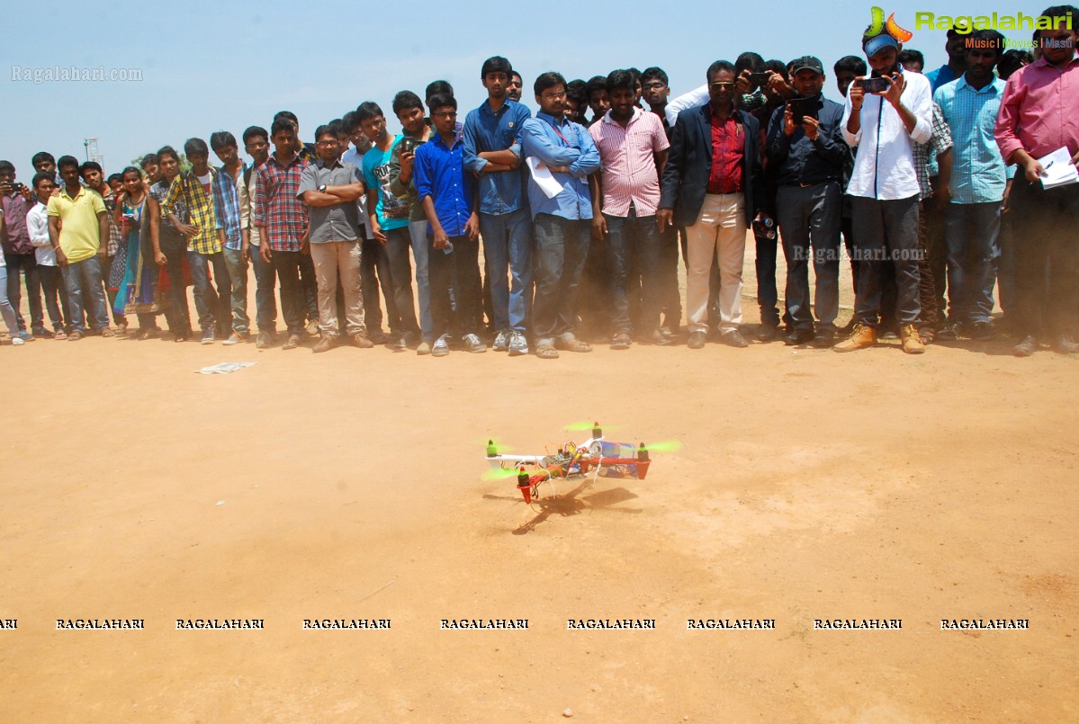 St. Peters Engineering Students Create flying Robo Bird 'Ornithopter'