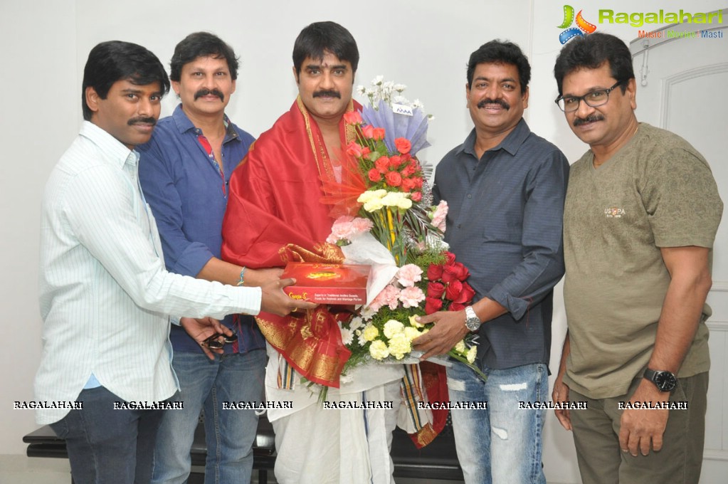 Movie Artists Association felicitates Srikanth on his Birthday