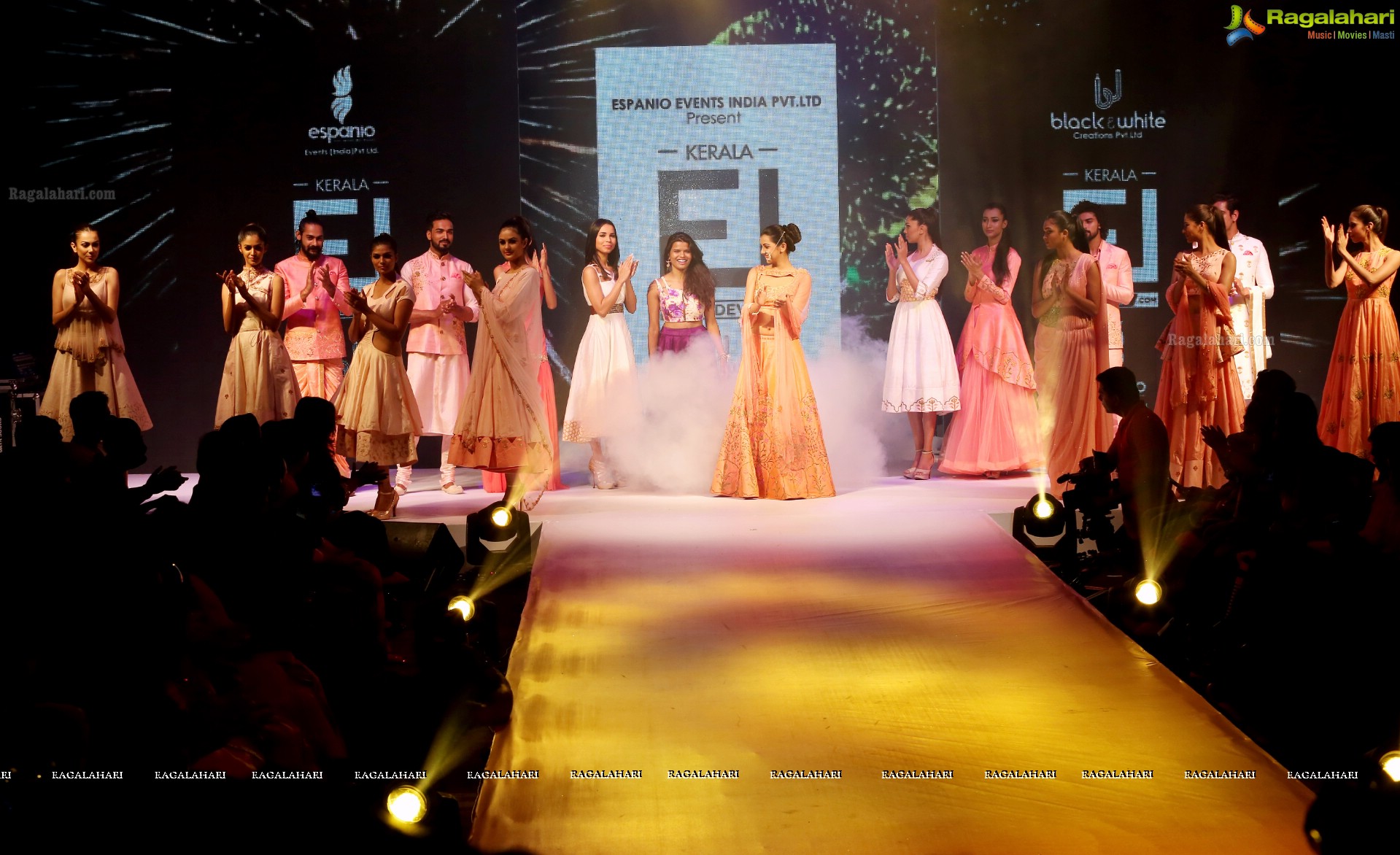 Kerala Fashion League 2016 by Designer Sashi Vangapalli of Mugdha Art Studio