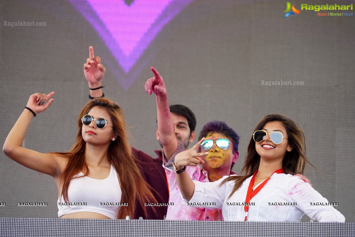 Bang Bang Holi Fest 2016 at Novotel, Hyderabad