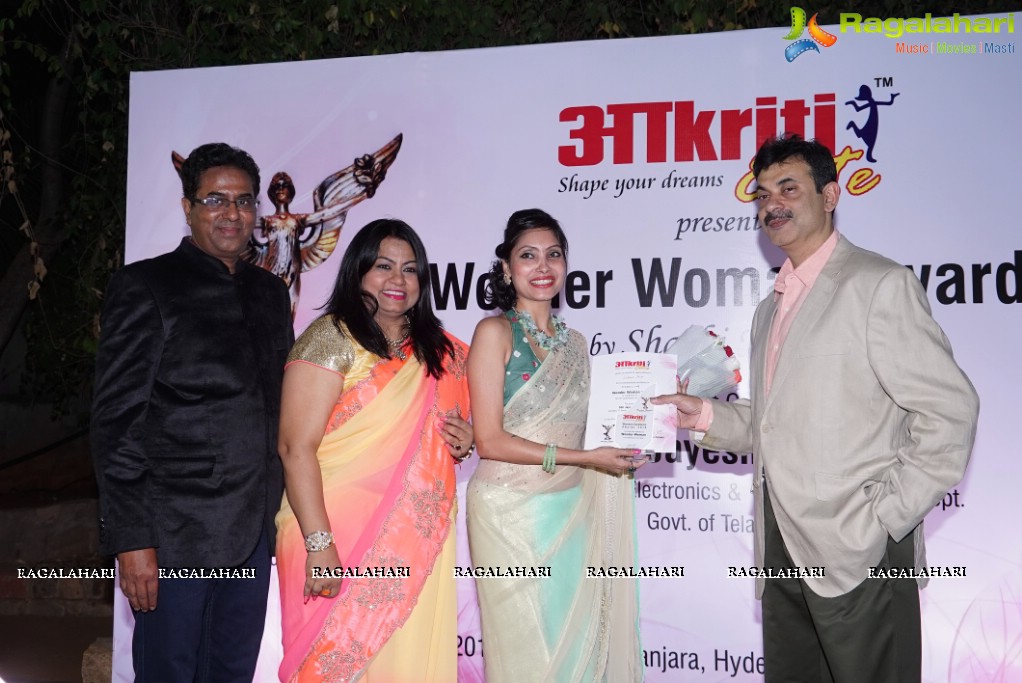 Akritti Wonder Woman Awards 2016