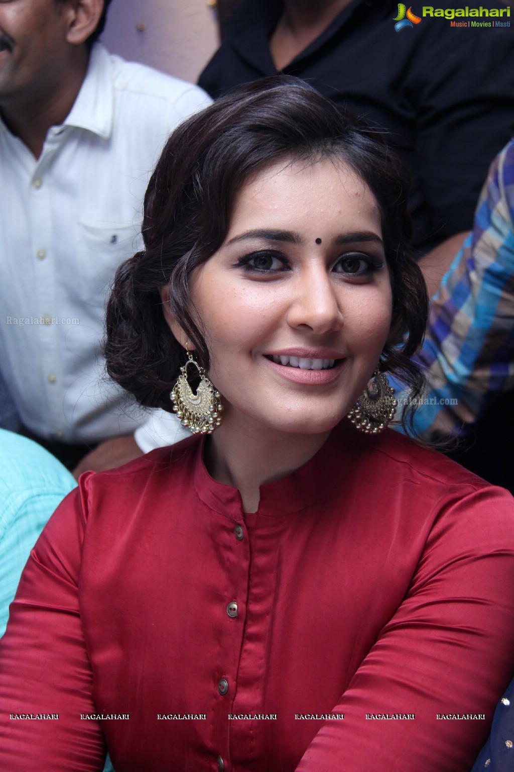 Raashi Khanna launches Bahar Cafe Restaurant at LB Nagar, Hyderabad