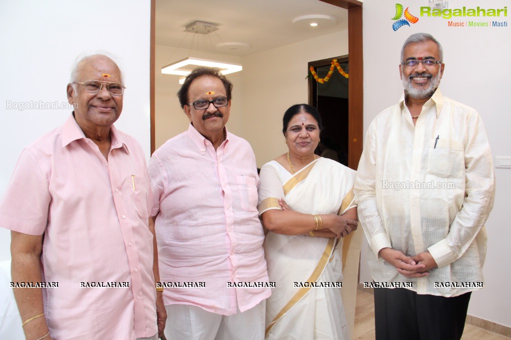 Grand Housewarming Ceremony of Director/Producer Yamuna Kishore, Hyderabad