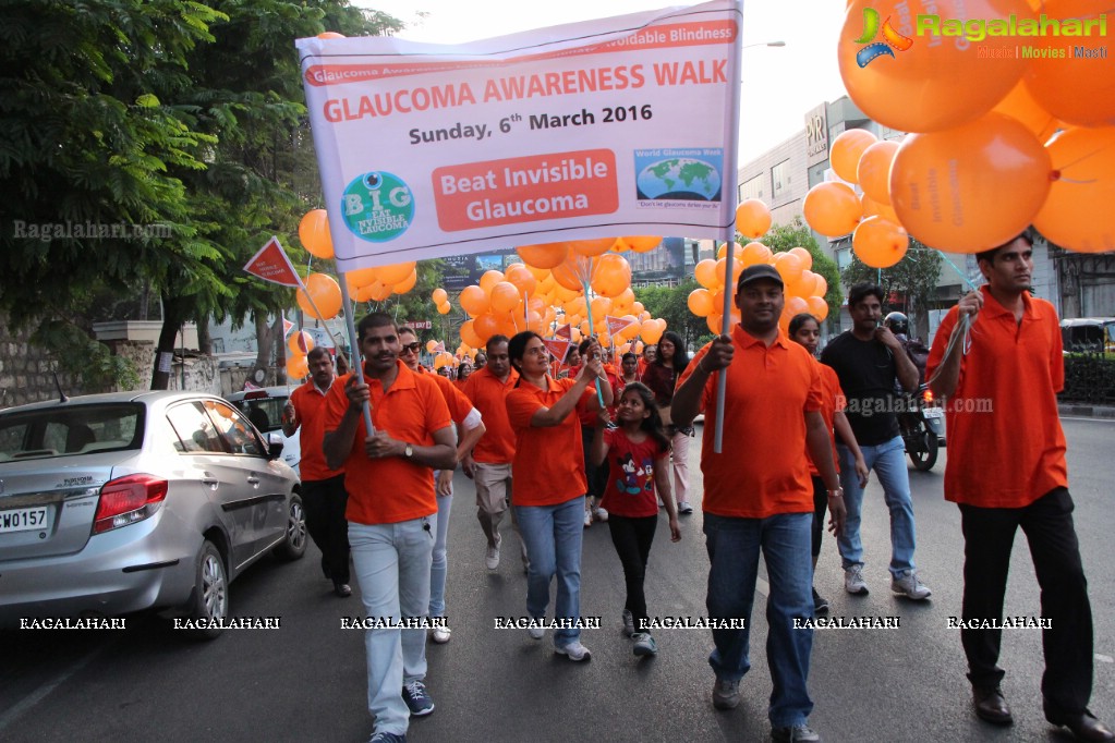 Shilpa Reddy flagged off & joined the Glaucoma Awareness Walk by L V Prasad Eye Institute