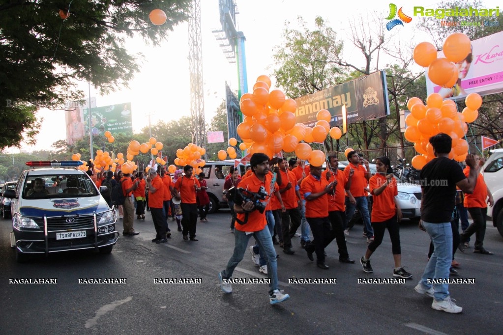 Shilpa Reddy flagged off & joined the Glaucoma Awareness Walk by L V Prasad Eye Institute