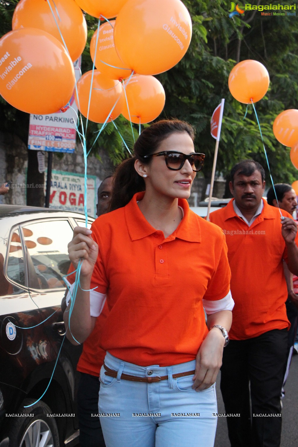 Shilpa Reddy flagged off & joined the Glaucoma Awareness Walk by L V Prasad Eye Institute