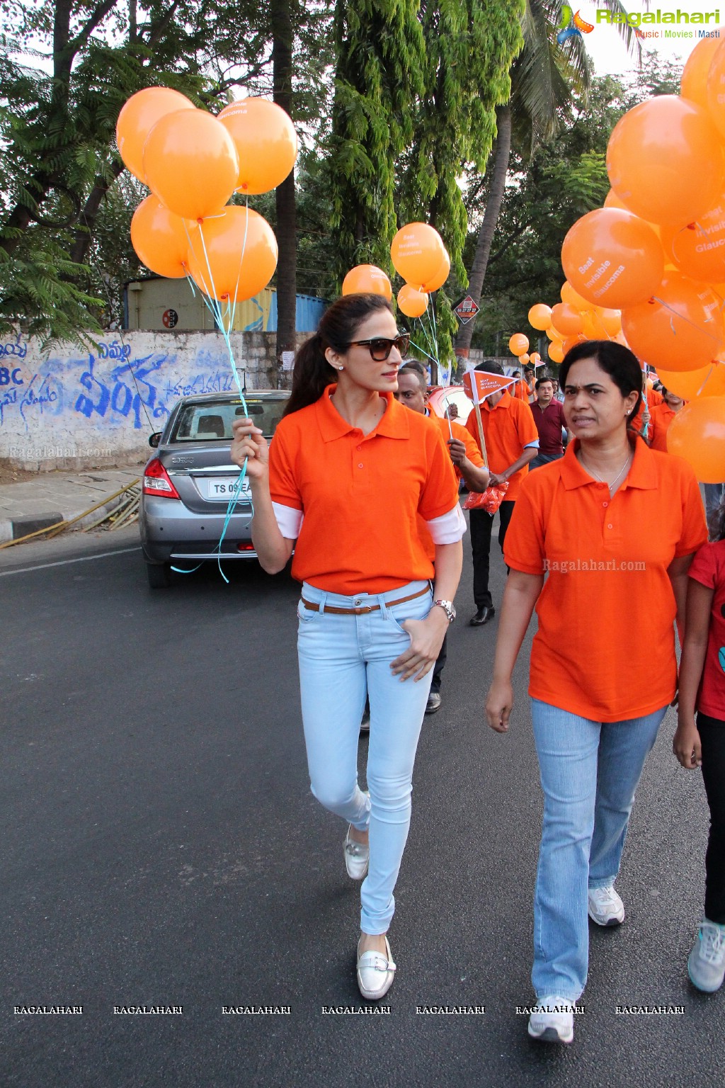 Shilpa Reddy flagged off & joined the Glaucoma Awareness Walk by L V Prasad Eye Institute