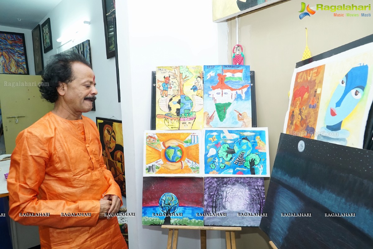 Annual Sale of Paintings by Hari at VSL Visual Art Gallery