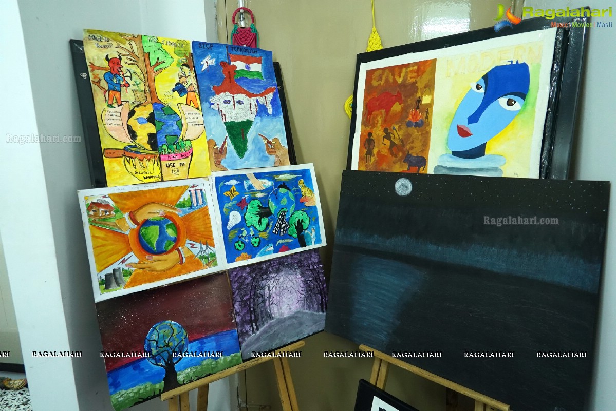 Annual Sale of Paintings by Hari at VSL Visual Art Gallery