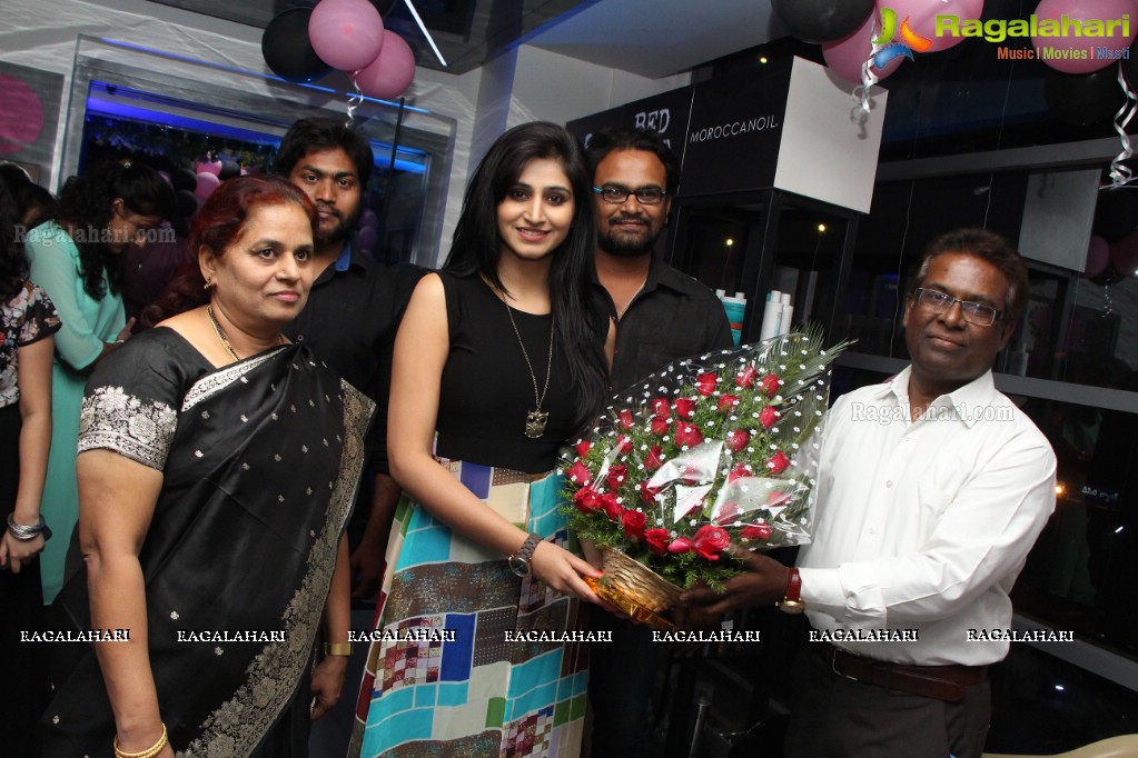 Lakme Salon Launch by Shamili Sounderajan at Madhapur, Hyderabad