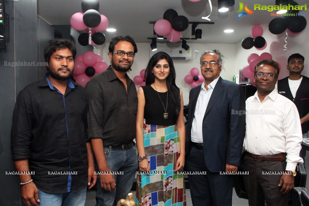 Lakme Salon Launch by Shamili Sounderajan at Madhapur, Hyderabad