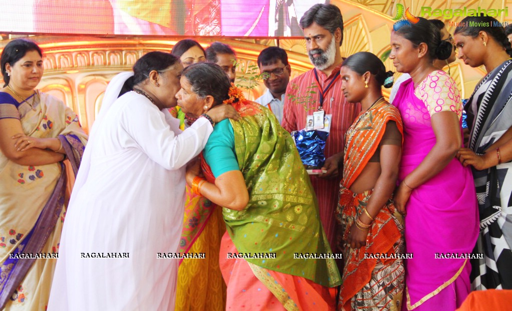 Mata Amritanandamayi Devi Satsang in Hyderabad