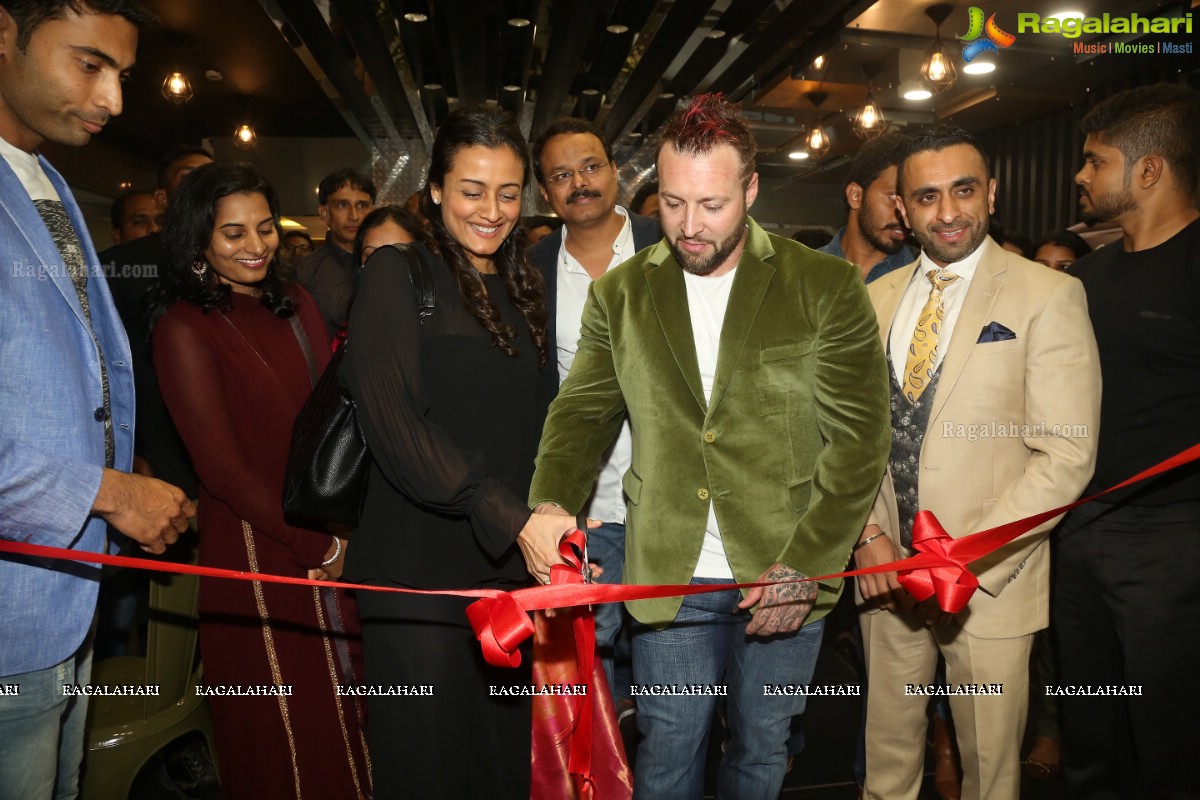 Namrata Shirodkar launches Kris Gethin's Gym, Hyderabad