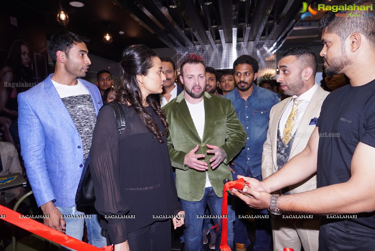 Namrata Shirodkar launches Kris Gethin's Gym, Hyderabad