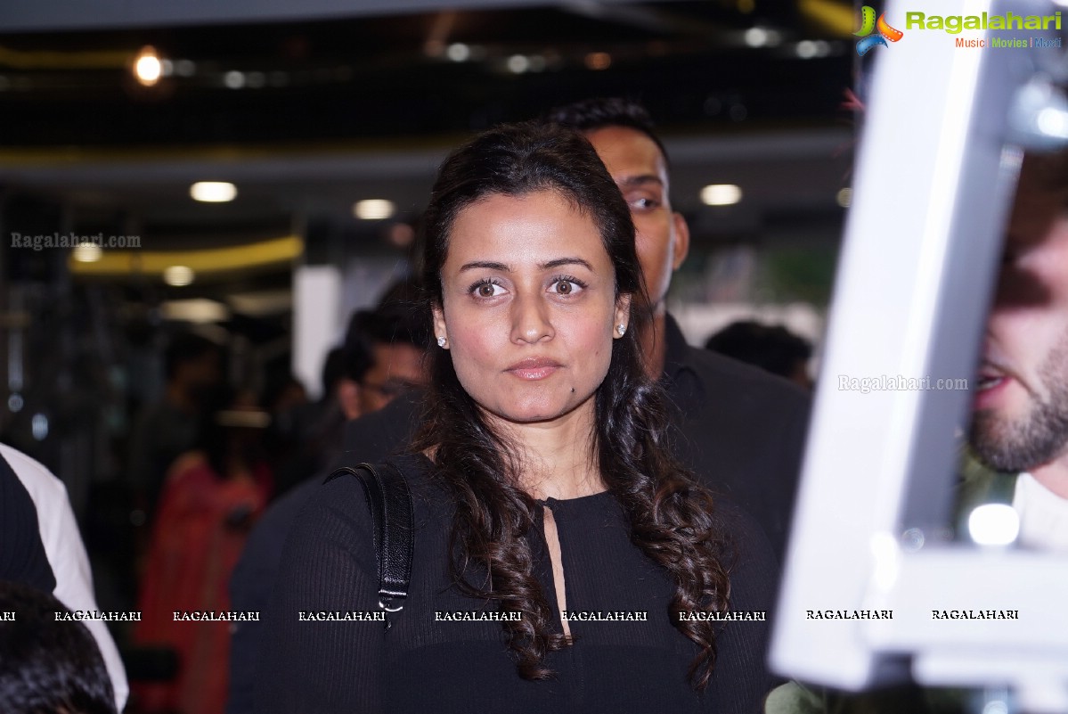 Namrata Shirodkar launches Kris Gethin's Gym, Hyderabad