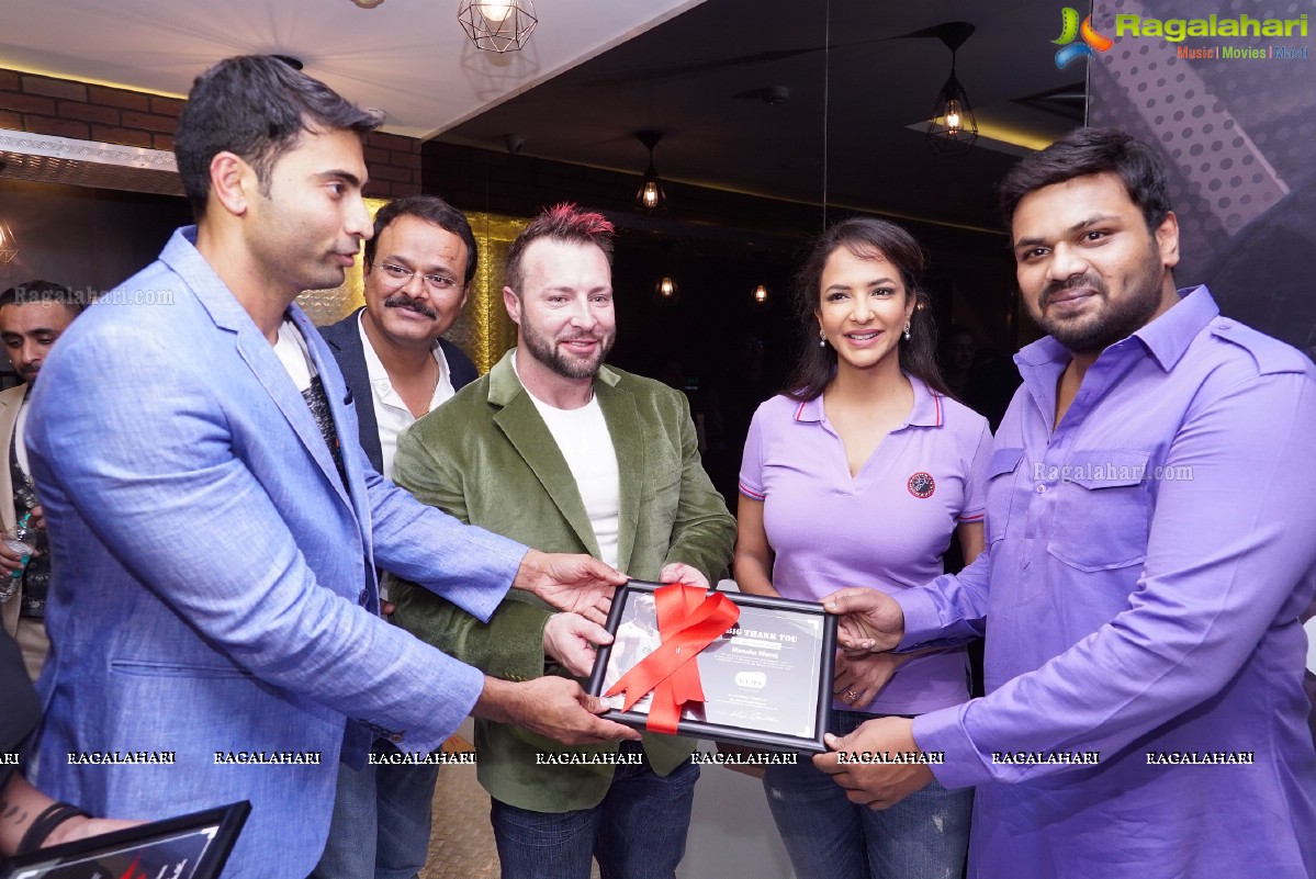 Namrata Shirodkar launches Kris Gethin's Gym, Hyderabad