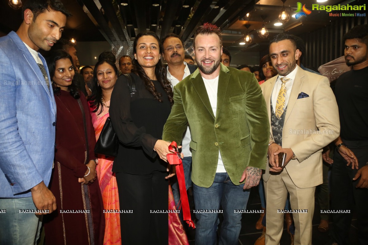 Namrata Shirodkar launches Kris Gethin's Gym, Hyderabad