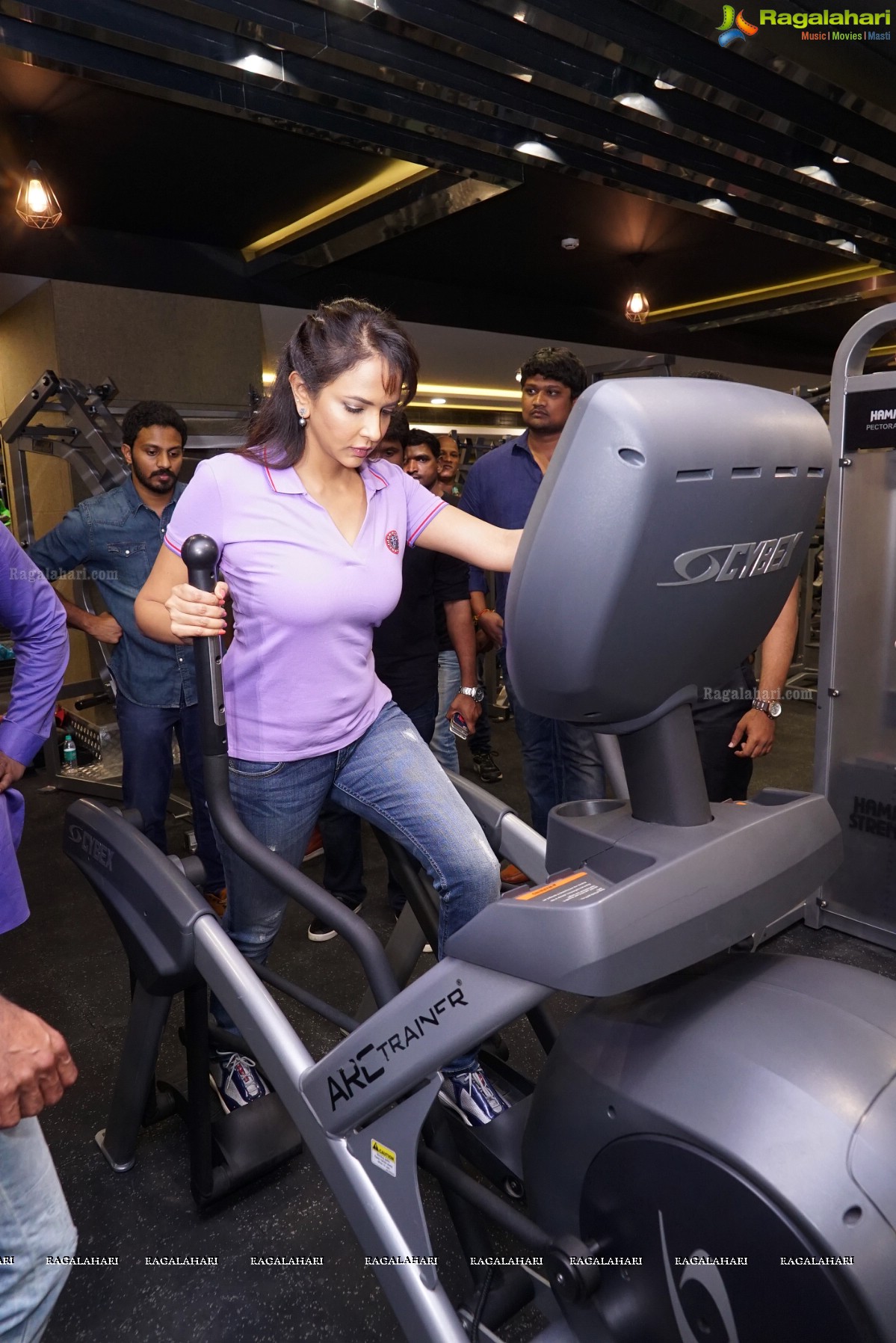 Namrata Shirodkar launches Kris Gethin's Gym, Hyderabad