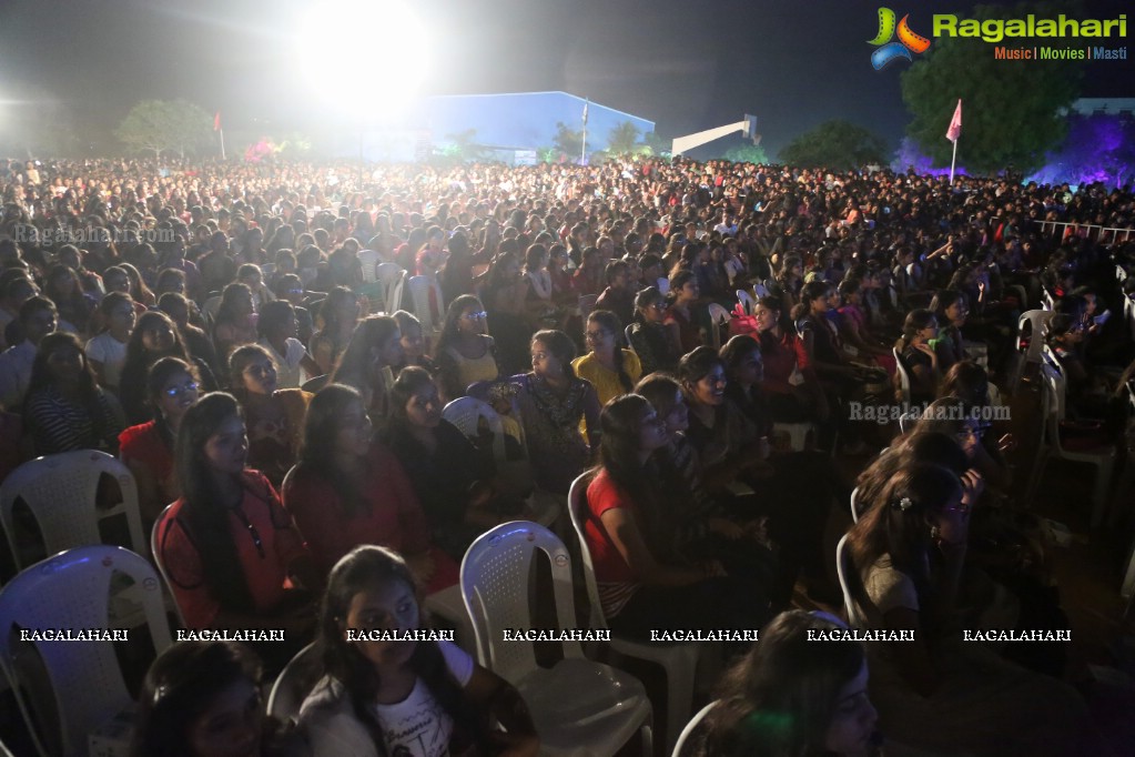 Ram Charan at Malla Reddy College Of Engineering and Technology Annual Fest 2016, Hyderabad