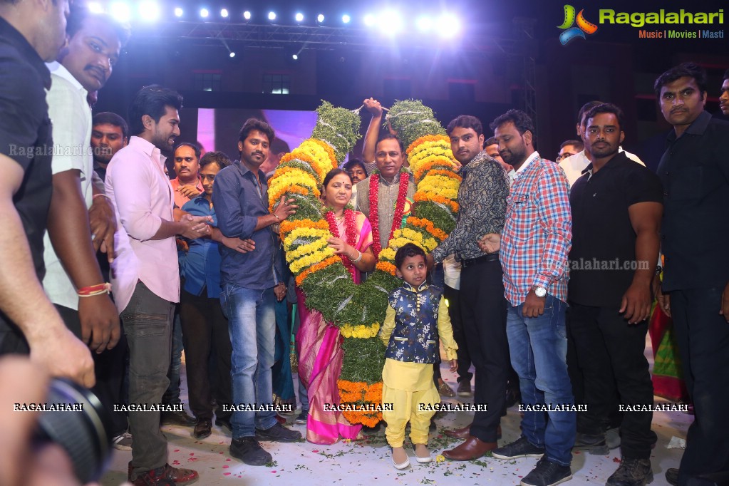 Ram Charan at Malla Reddy College Of Engineering and Technology Annual Fest 2016, Hyderabad