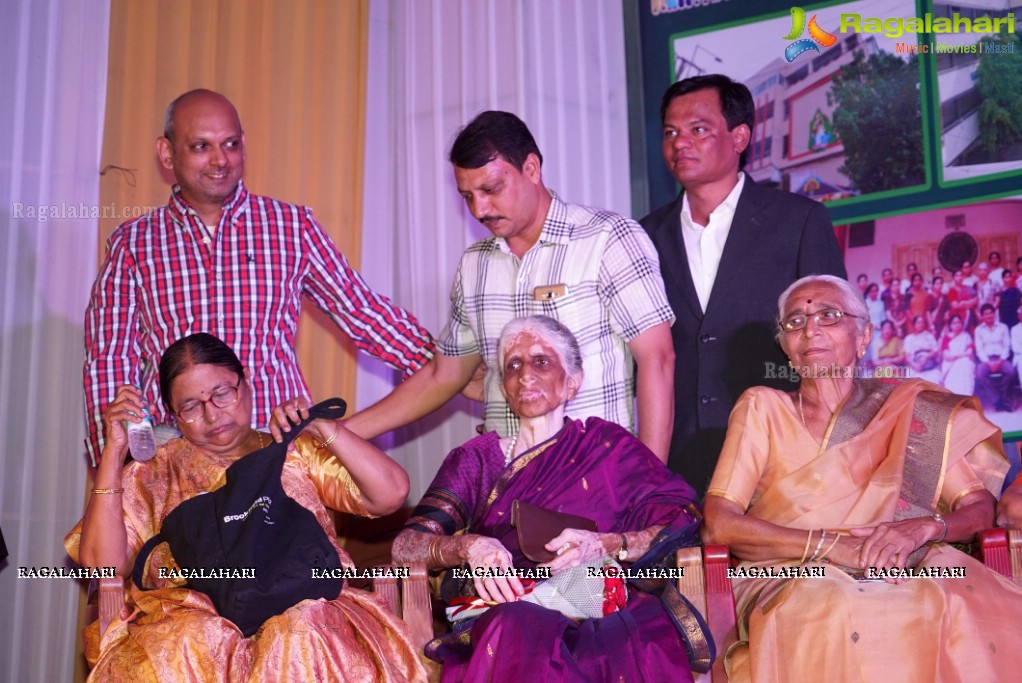 A Grand Re-Union Celebratations of Gujarati High School of 1989 Batch, Hyderabad