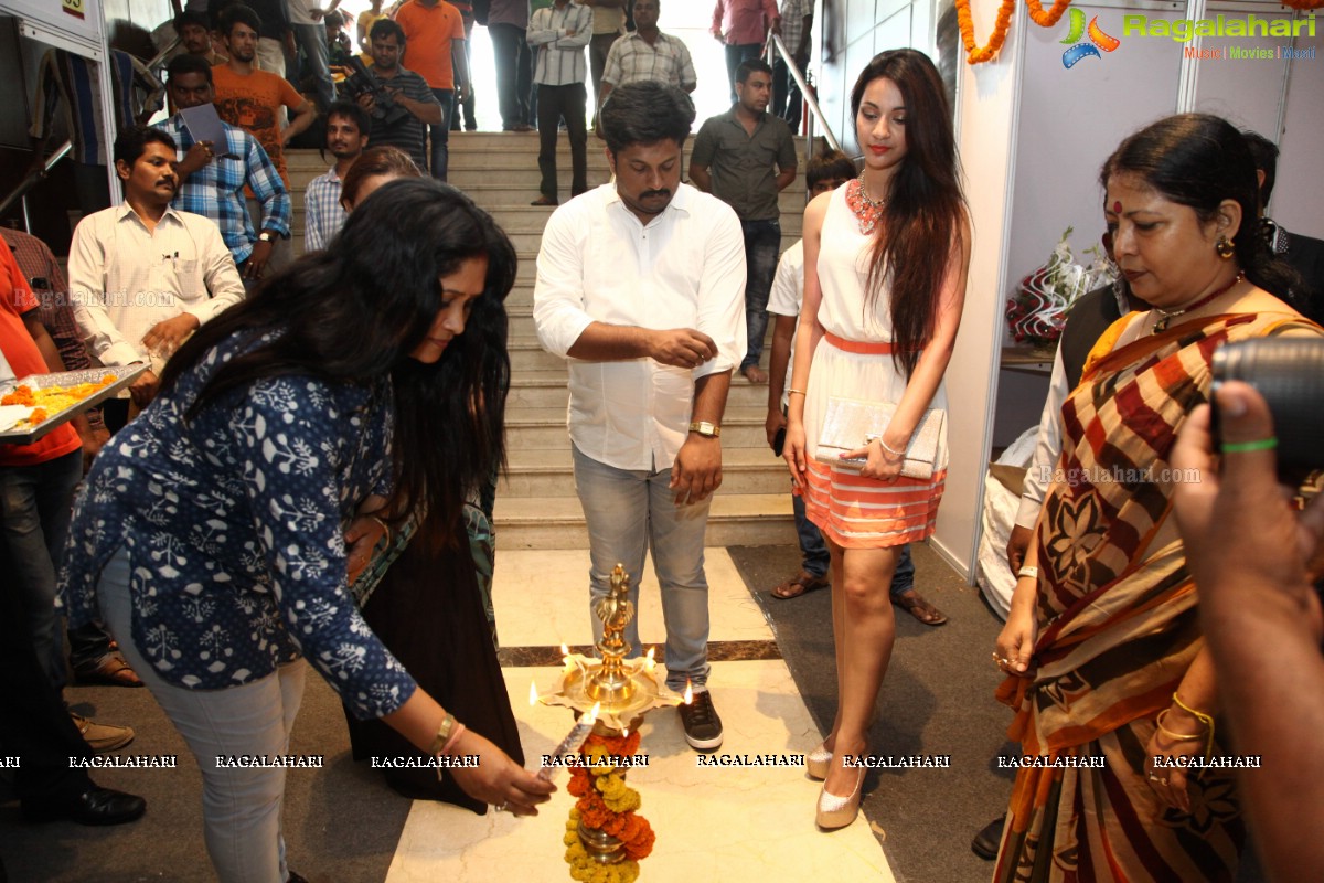 Sindhura Kaviti launches Silk Expo 2016 at The Gateway Hotel, Vizag