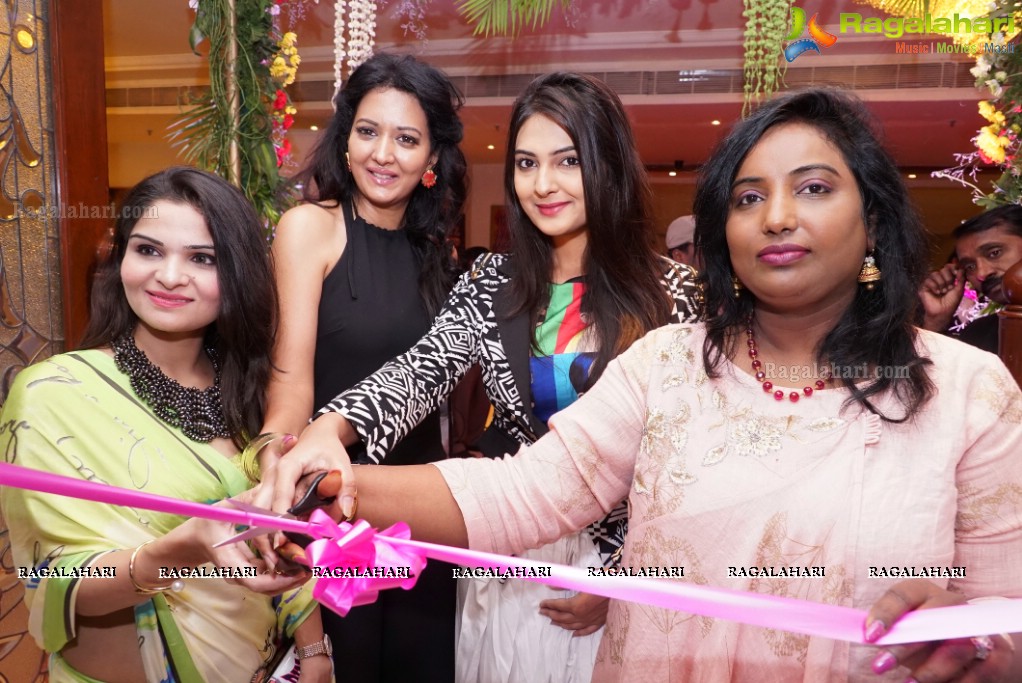 Grand Launch of Trendz Vivah Collection Exhibition and Sale 2016 at Taj Krishna, Hyderabad