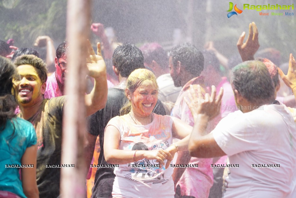 Grand Holi Celebrations 2016 by Utsav Colours Media in Hyderabad