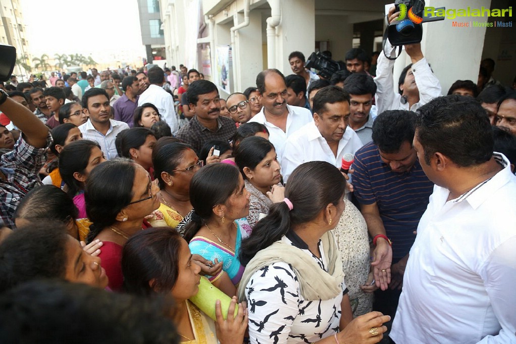 Prakash Raj's Veg Mantra Launch in Hyderabad