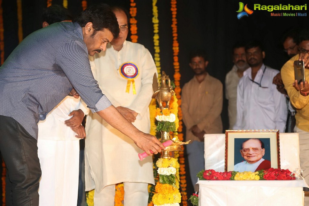 Allu Ramalingaiah Award to Dasari Narayana Rao