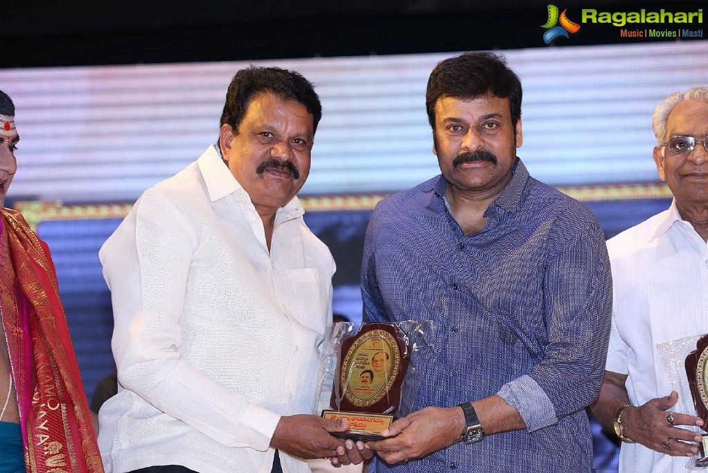 Allu Ramalingaiah Award to Dasari Narayana Rao