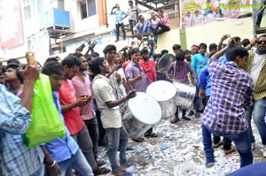 Katamarayudu Release Hungama