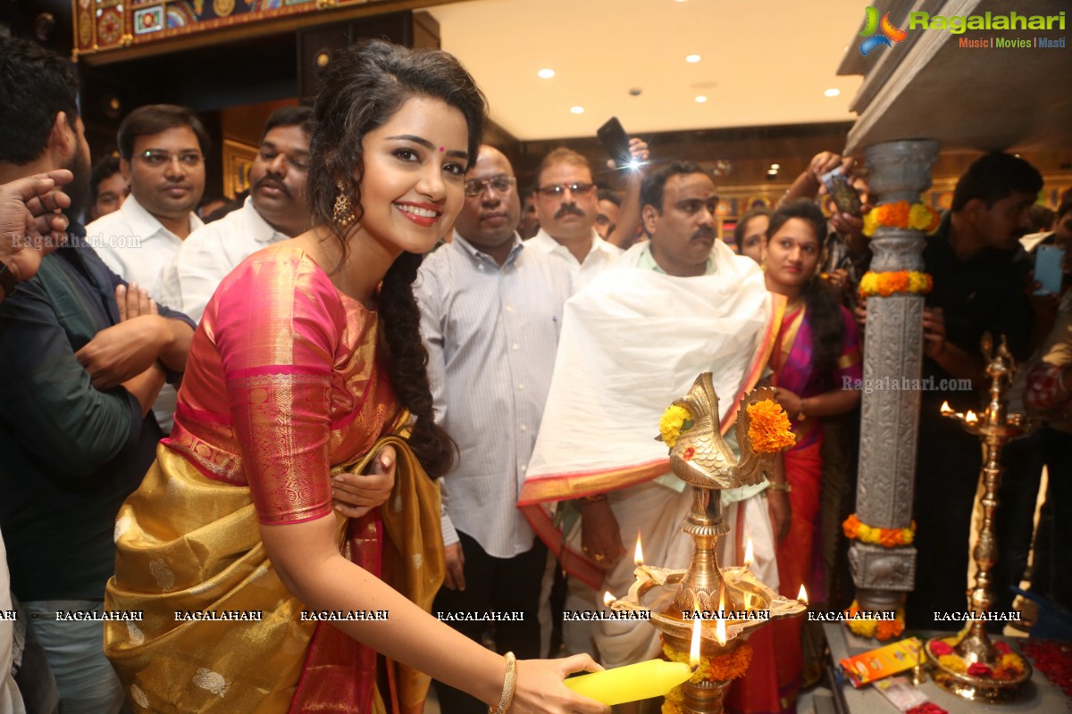 Anupama Parameswaran inaugurates VRK Silks at Ameerpet, Hyderabad