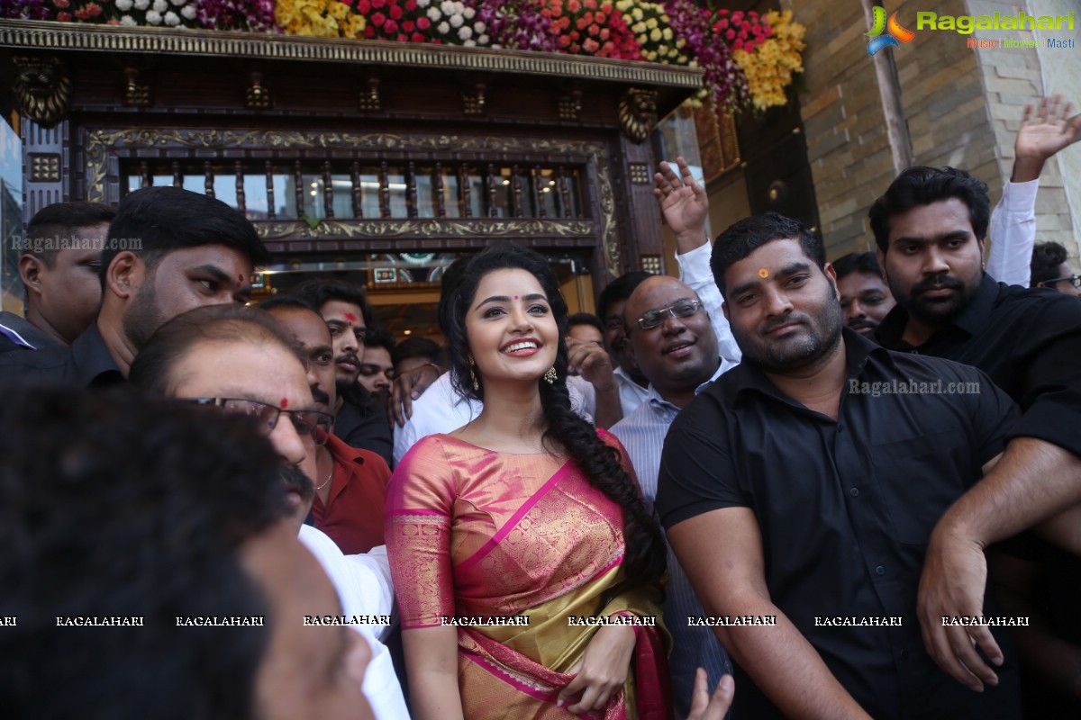 Anupama Parameswaran inaugurates VRK Silks at Ameerpet, Hyderabad