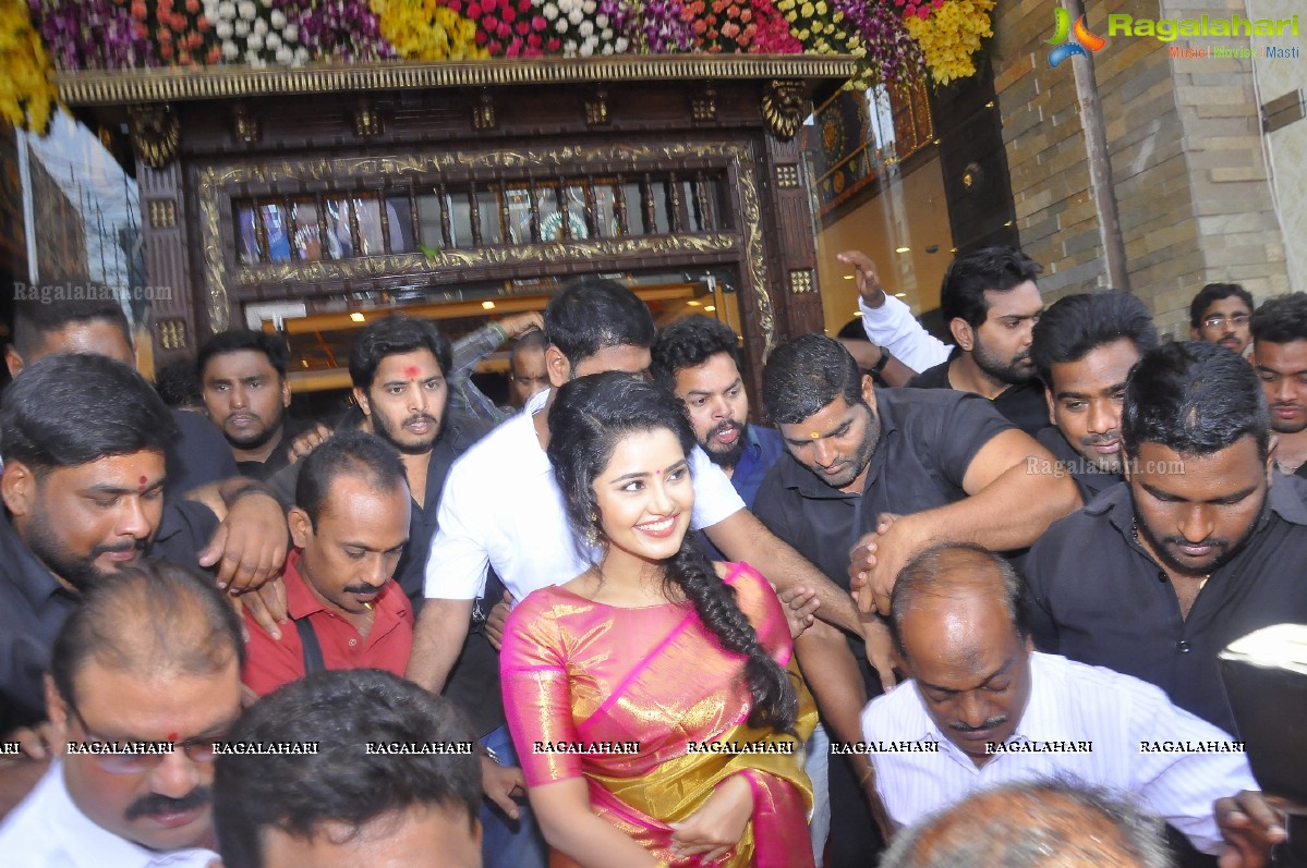 Anupama Parameswaran inaugurates VRK Silks at Ameerpet, Hyderabad