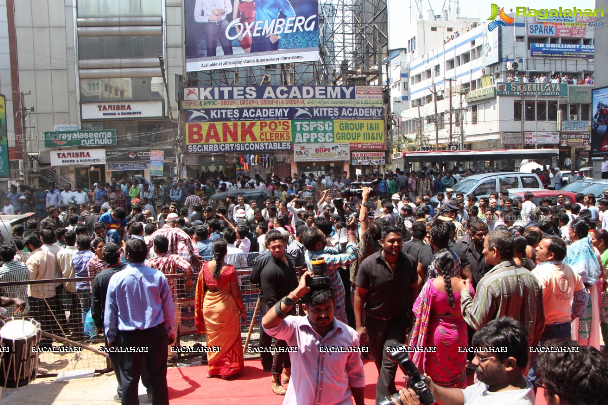 Anupama Parameswaran inaugurates VRK Silks at Ameerpet, Hyderabad