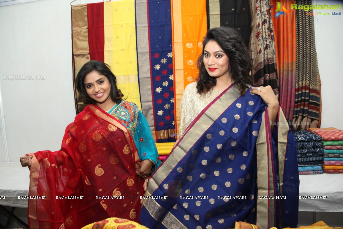 Ashmita and Karunya Chowdary launches Handloom Expo at Kalinga Cultural Trust Hall, Hyderabad