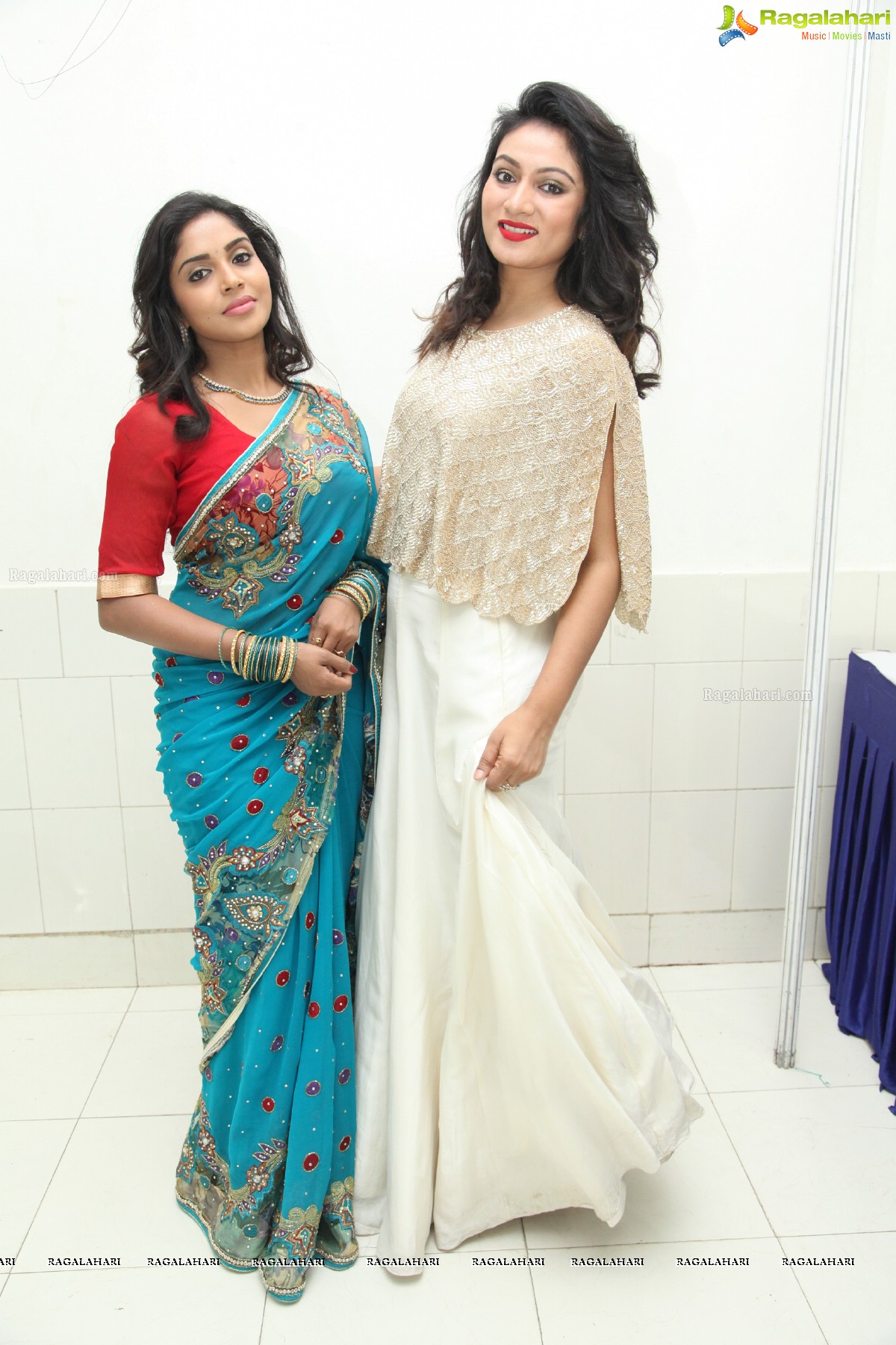 Ashmita and Karunya Chowdary launches Handloom Expo at Kalinga Cultural Trust Hall, Hyderabad