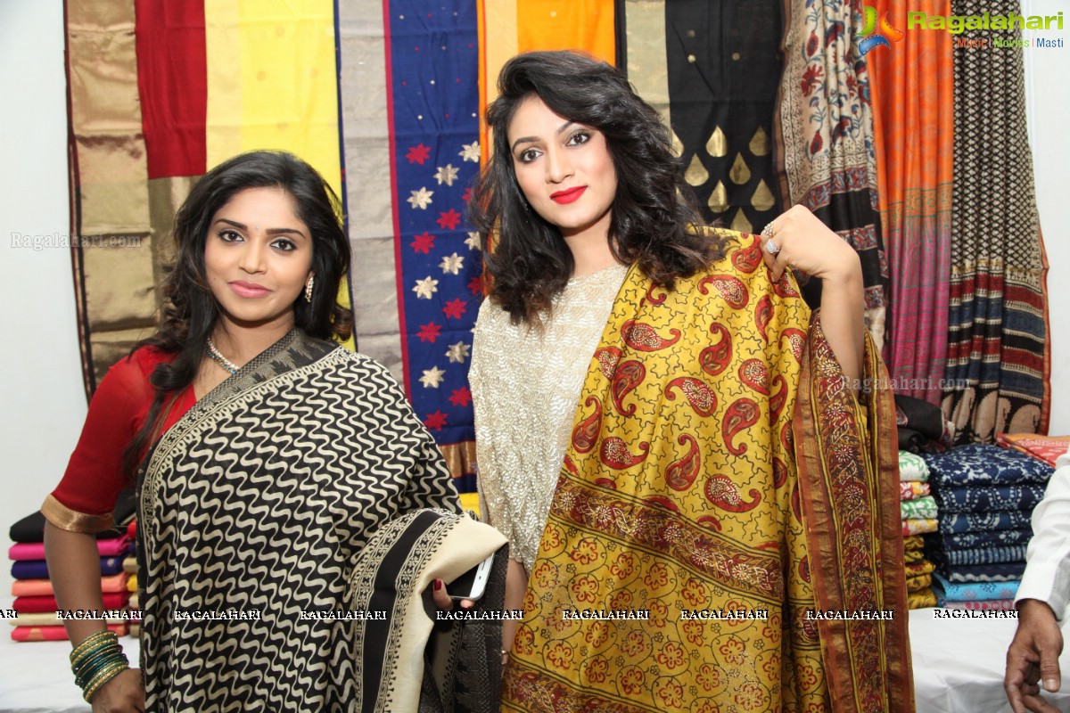 Ashmita and Karunya Chowdary launches Handloom Expo at Kalinga Cultural Trust Hall, Hyderabad