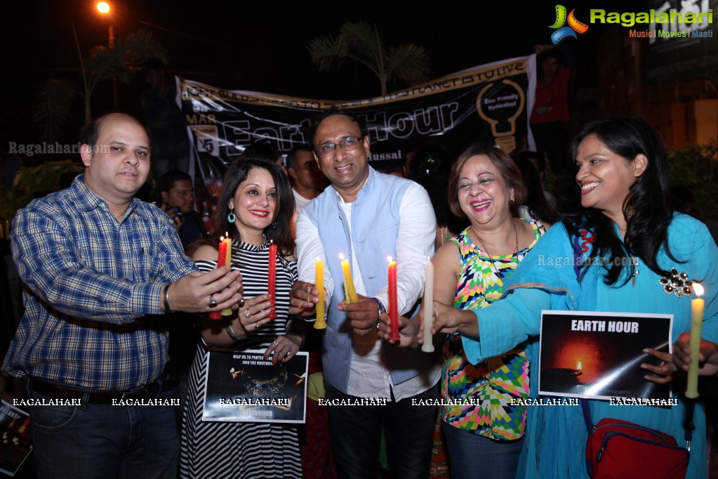 Bonnya Lahiry Chattopadhyay Presents Earth Hour Supported by AR Foundation at People's Plaza