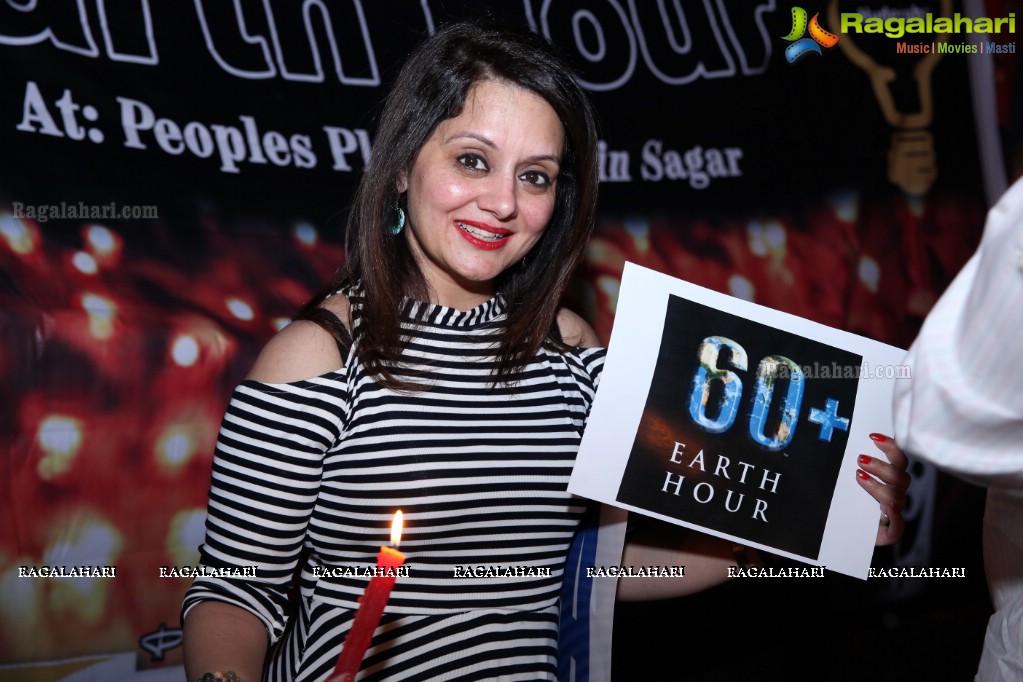 Bonnya Lahiry Chattopadhyay Presents Earth Hour Supported by AR Foundation at People's Plaza