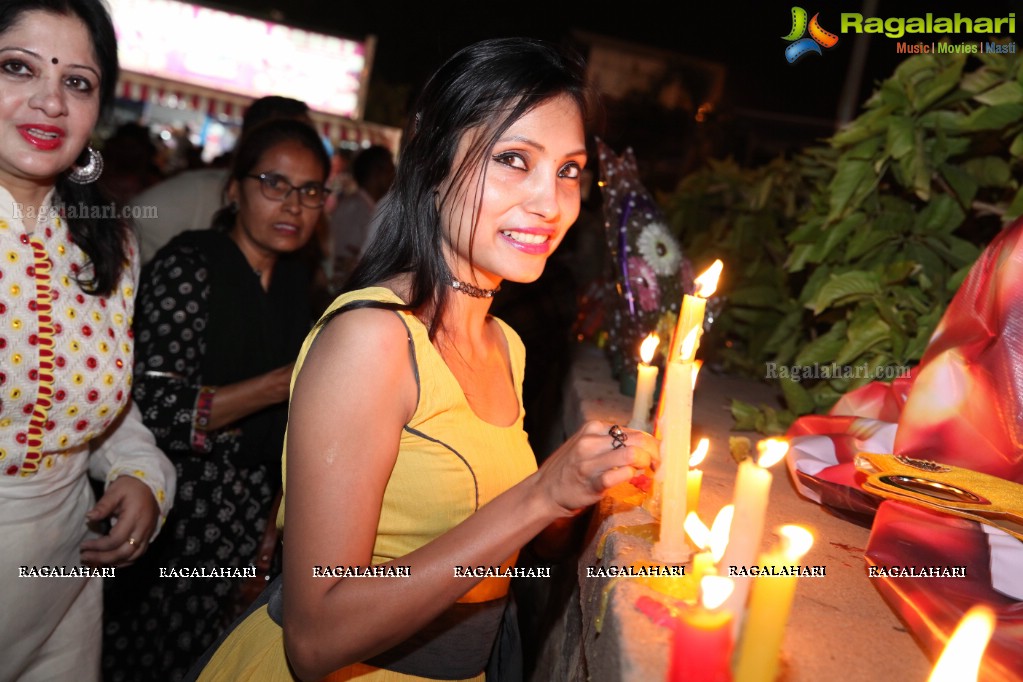 Bonnya Lahiry Chattopadhyay Presents Earth Hour Supported by AR Foundation at People's Plaza