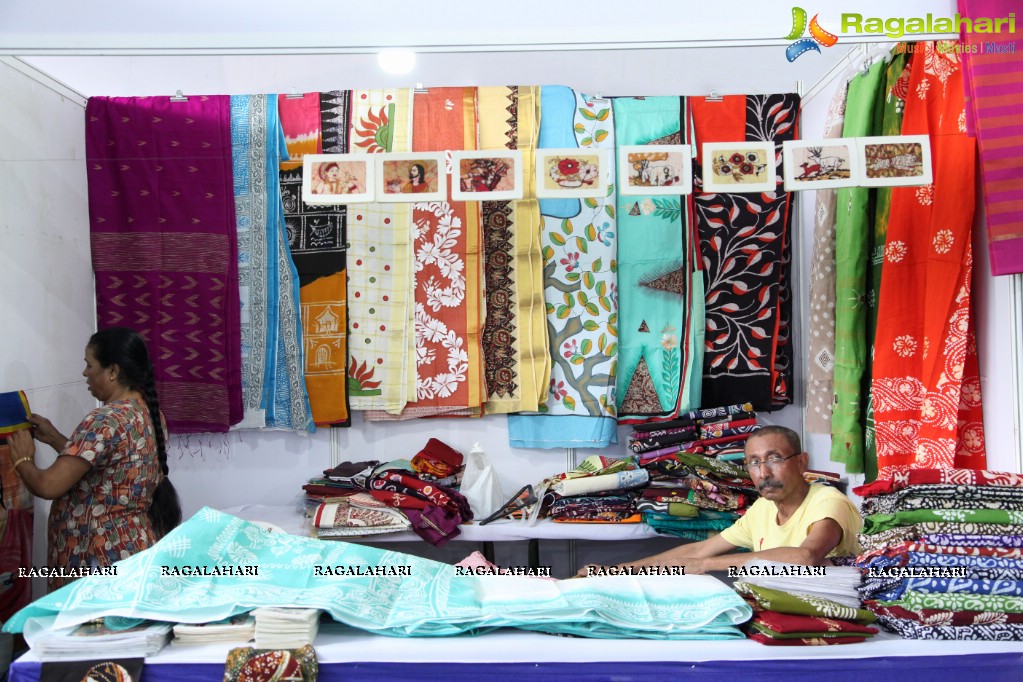 Grand Launch of Golkonda Craft Bazaar 2017 at NTR Stadium, Hyderabad