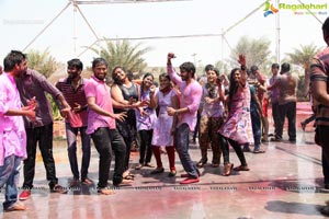 Holi 2017