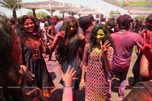 Holi 2017