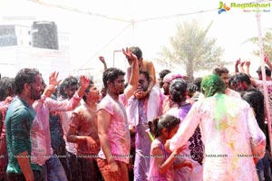 Holi 2017