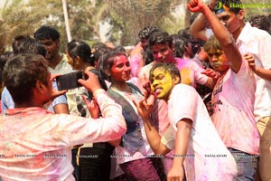 Holi 2017