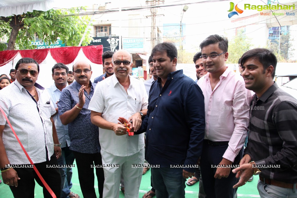 Abhishek Nama launches House of Dosas at Kavuri Hills, Hyderabad
