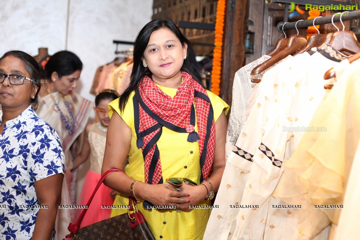 Pinky Reddy unveils Jade Brand by Mounica and Karishma at Beside Kalakriti Art Gallery, Hyderabad